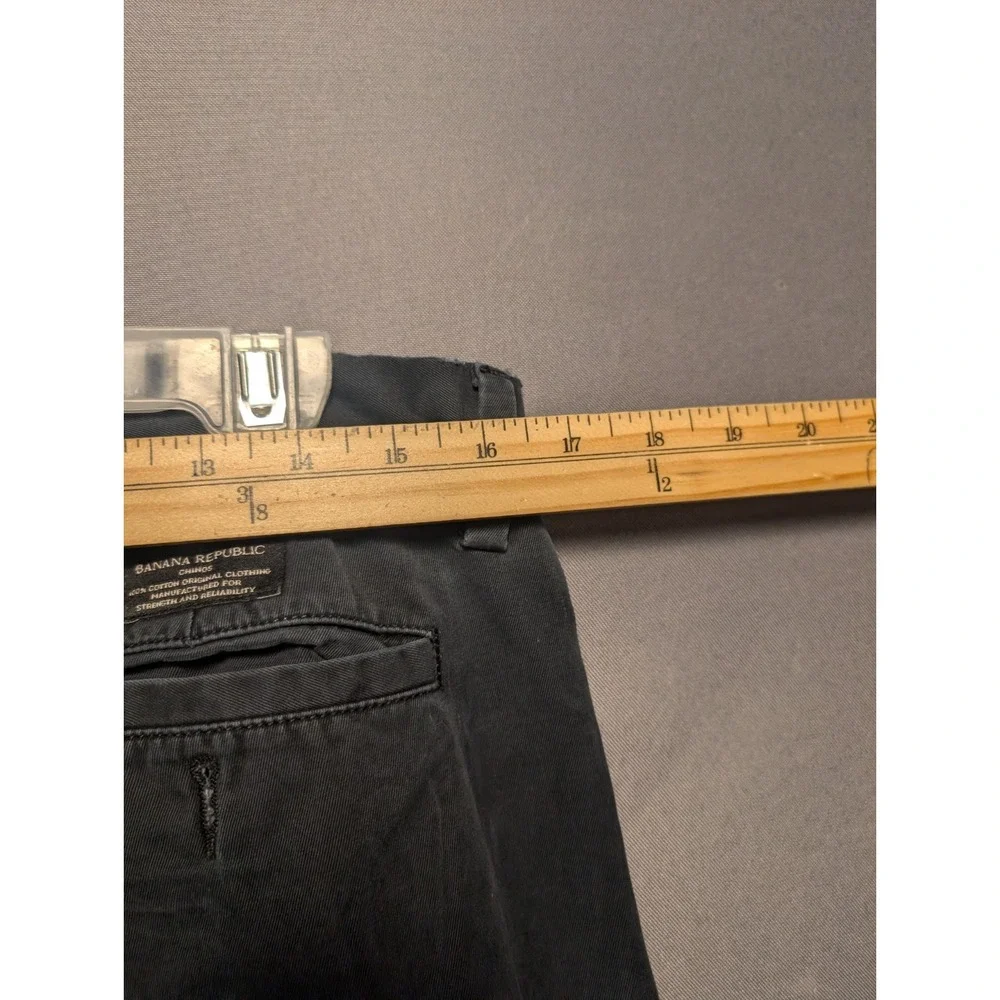 Banana Republic Gavin Chino Pants Mens 33x34 Charcoal Gray Straight Leg Cotton